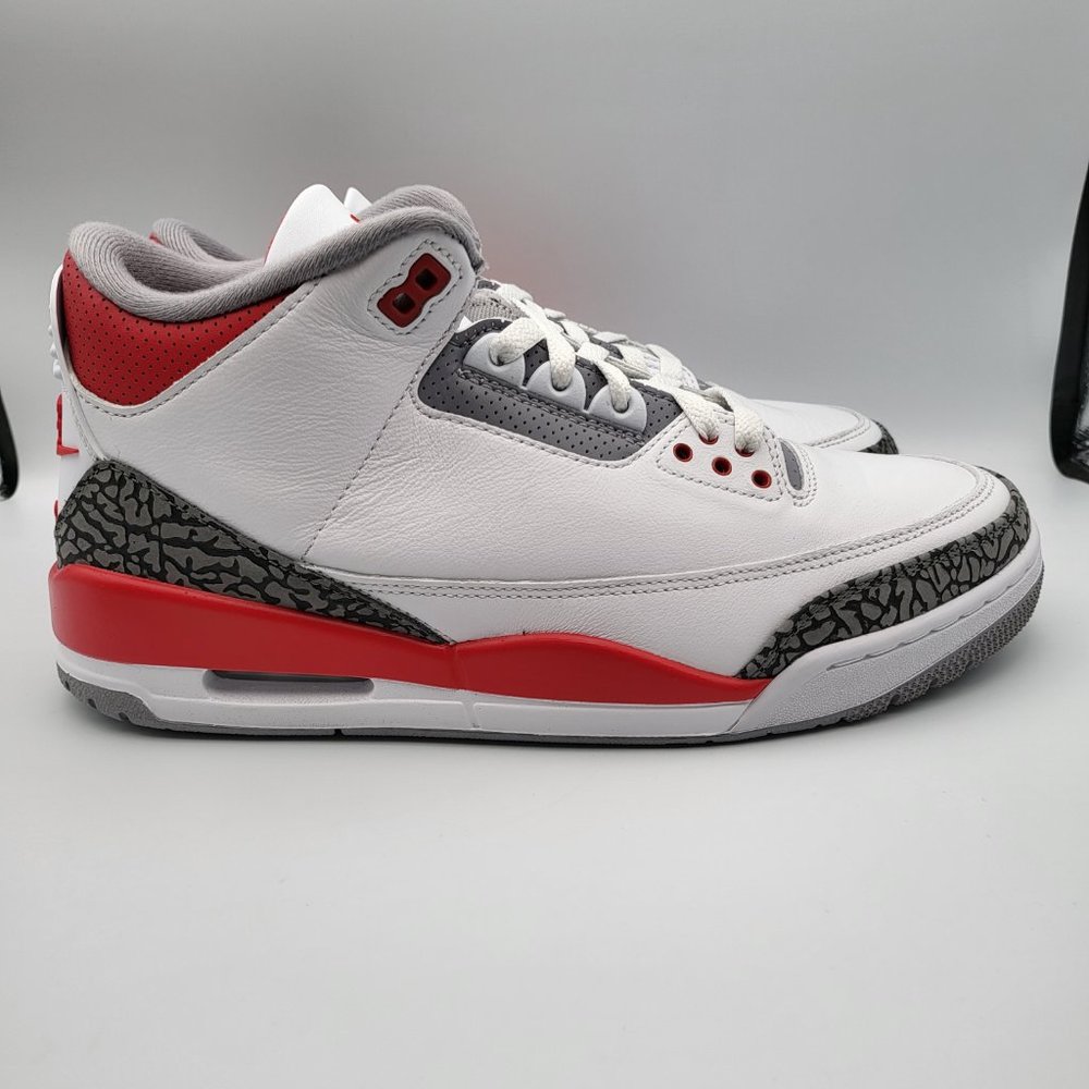NEW Men's Sz 10 Jordan 3 Retro "Fire Red" Shoes - DN3707-160 - Picture 6 of 10
